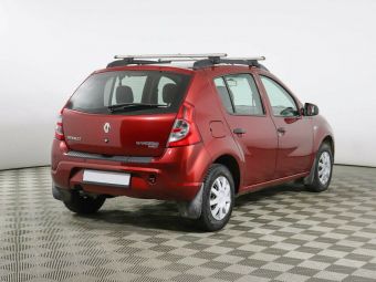 Renault Sandero, 1.6 л, МКПП, 2015 фото 5