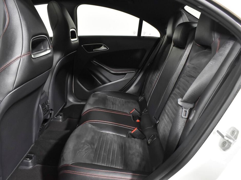 Mercedes-Benz CLA, 2.0 л, Робот, 2015 фото 2