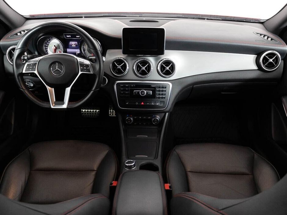 Mercedes-Benz GLA, 1.6 л, Робот, 2015 фото 7