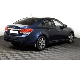 Chevrolet Cruze, 1.6 л, МКПП, 2010 фото 6