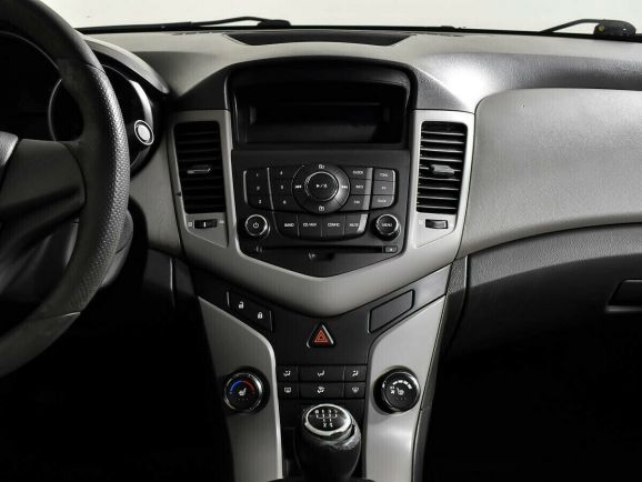 Chevrolet Cruze, 1.6 л, МТ, 2010 фото 8
