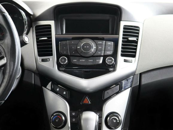 Chevrolet Cruze, 1.8 л, АТ, 2011 фото 9
