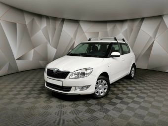 Skoda Fabia, 1.2 л, МКПП, 2011 фото 3