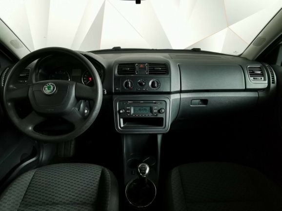 Skoda Fabia, 1.2 л, МТ, 2011 фото 2