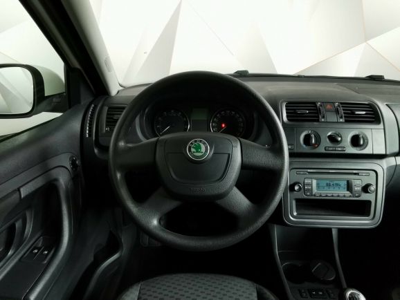 Skoda Fabia, 1.2 л, МТ, 2011 фото 1