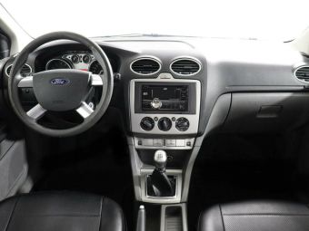 Ford Focus, 1.6 л, МКПП, 2008 фото 8