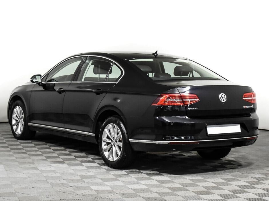 Volkswagen Passat, 1.8 л, Робот, 2018 фото 6