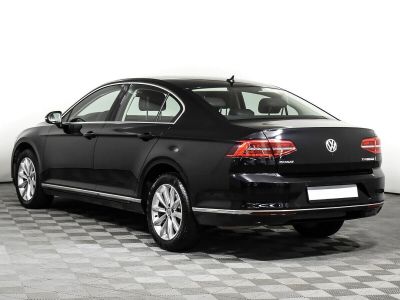 Volkswagen Passat, 1.8 л, РКПП, 2018 фото 6