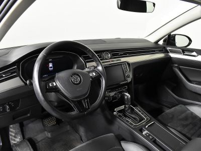 Volkswagen Passat, 1.8 л, РКПП, 2018 фото 7