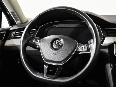 Volkswagen Passat, 1.8 л, РКПП, 2018 фото 8