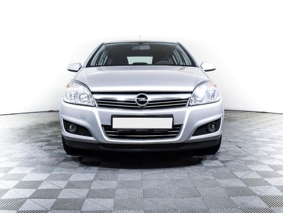 Opel Astra, 1.6 л, Робот, 2012 фото 4