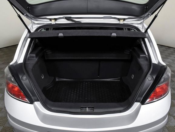 Opel Astra, 1.6 л, Робот, 2012 фото 12