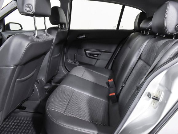 Opel Astra, 1.6 л, Робот, 2012 фото 14