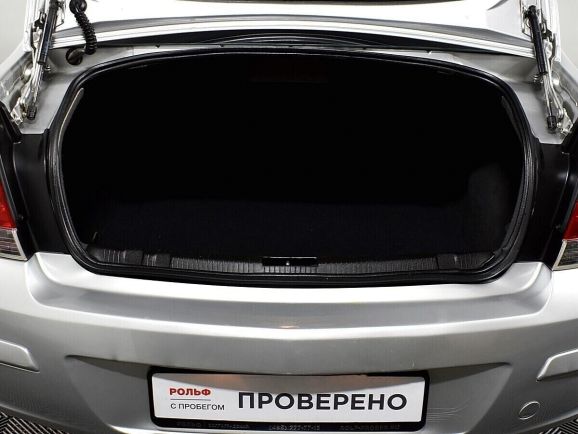 Opel Astra, 1.8 л, АТ, 2010 фото 12