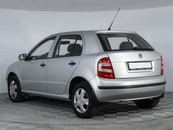 Skoda Fabia, 1.2 л, МКПП, 2008 фото 9