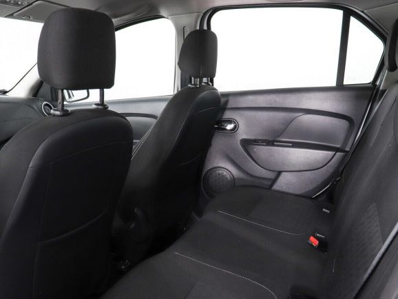 Renault Logan, 1.6 л, МТ, 2015 фото 1