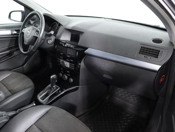 Opel Astra, 1.8 л, АТ, 2012 фото 12