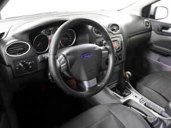 Ford Focus, 1.8 л, МКПП, 2008 фото 2