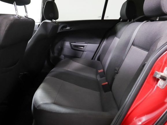 Opel Astra, 1.6 л, Робот, 2010 фото 12