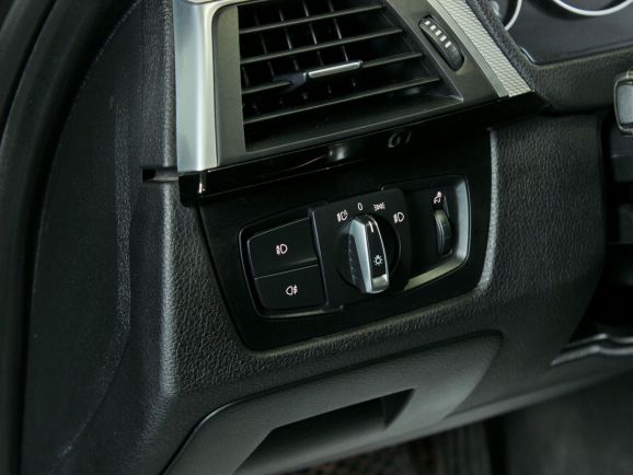 BMW 3 серии 320i xDrive M Sport, 2.0 л, АТ, 2016 фото 10