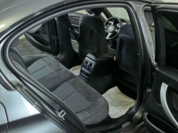 BMW 3 серии 320i xDrive M Sport, 2.0 л, АТ, 2016 фото 1