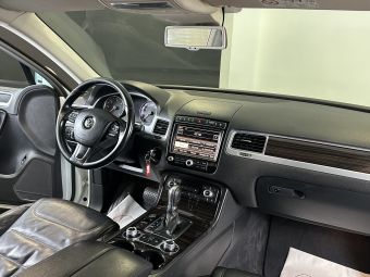 Volkswagen Touareg, 3.0 л, АКПП, 2015 фото 8