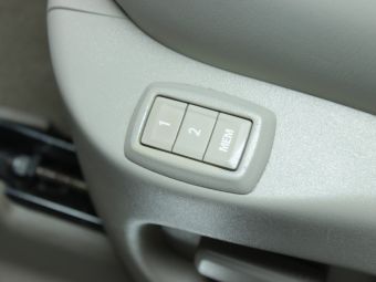 Cadillac SRX Base, 3.0 л, АКПП, 2011 фото 17