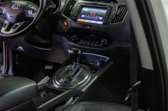 Kia Sportage Prestige, 2.0 л, АТ, 2011 фото 12