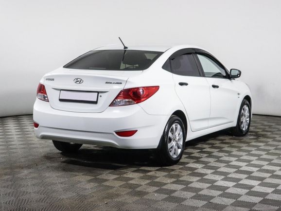Hyundai Solaris, 1.6 л, МТ, 2011 фото 4