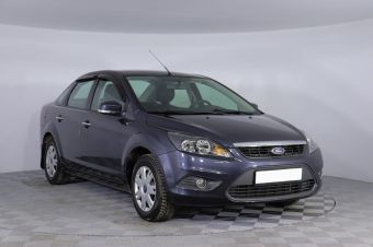 Ford Focus, 1.6 л, МКПП, 2010 фото 5