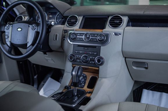 Land Rover Discovery, АТ, 2012 фото 17