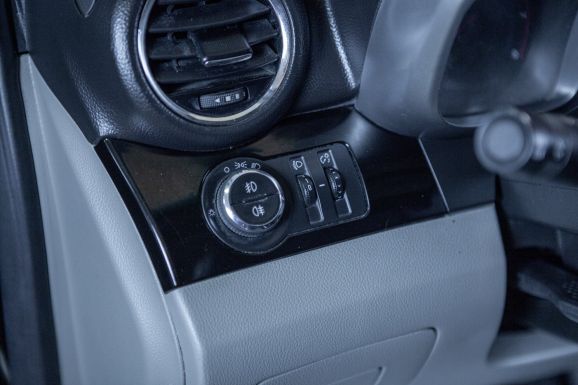 Chevrolet Orlando, АТ, 2014 фото 11