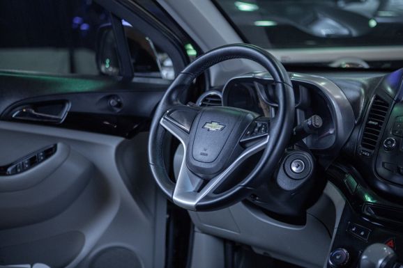 Chevrolet Orlando, АТ, 2014 фото 1