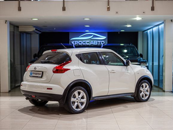 Nissan Juke, Вариатор, 2012 фото 4