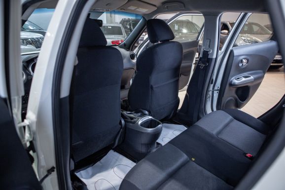 Nissan Juke, Вариатор, 2012 фото 8