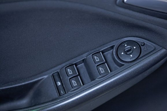 Ford Focus, Робот, 2016 фото 15