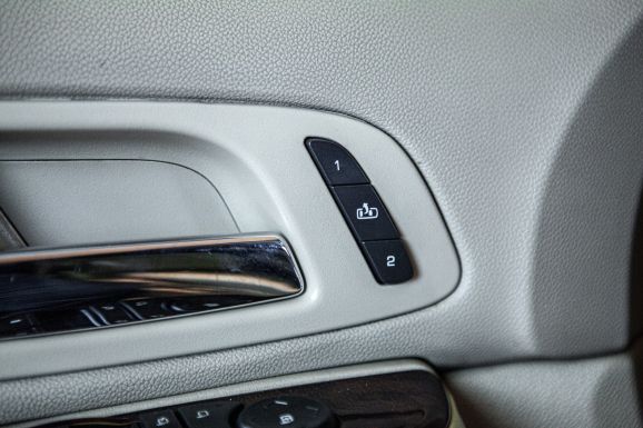 Cadillac Escalade, АТ, 2013 фото 9