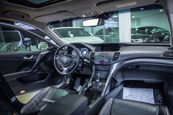 Honda Accord, АТ, 2012 фото 8