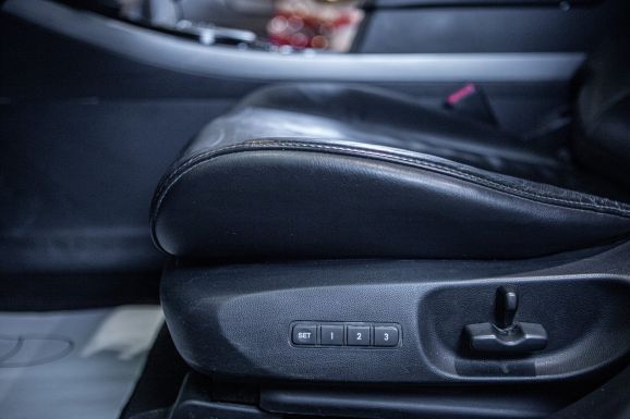 Mazda CX-7, АТ, 2011 фото 9