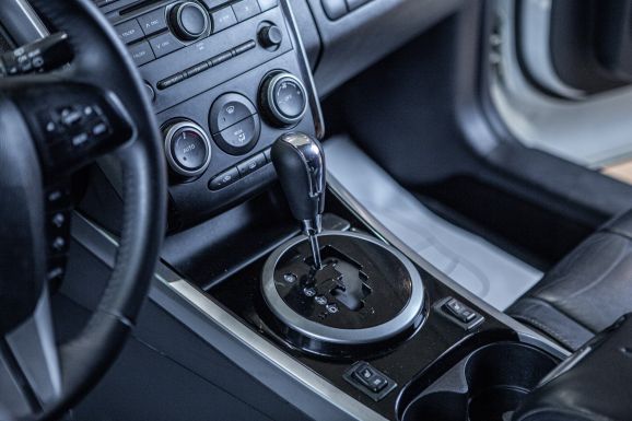 Mazda CX-7, АТ, 2011 фото 2