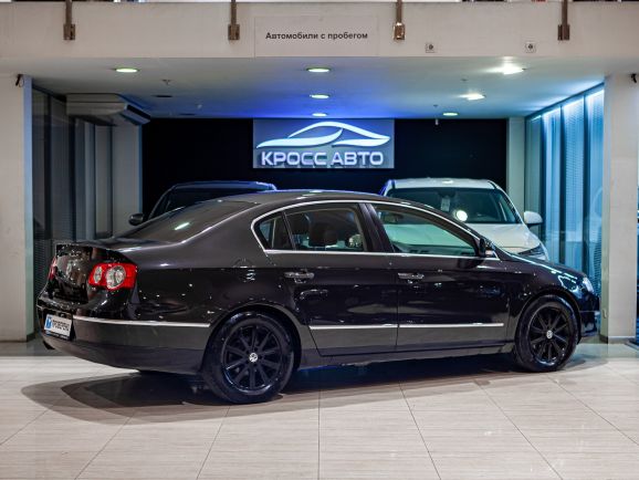 Volkswagen Passat, Робот, 2010 фото 4