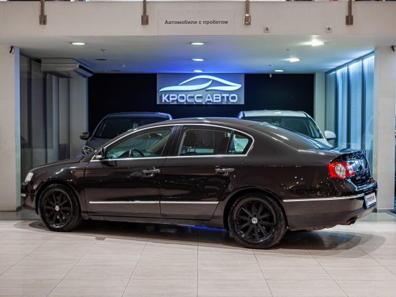 Volkswagen Passat, Робот, 2010 фото 6
