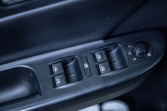 Volkswagen Passat, Робот, 2010 фото 8