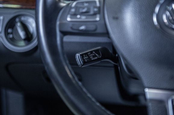 Volkswagen Passat, Робот, 2010 фото 16