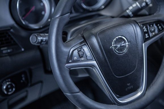 Opel Zafira, АТ, 2013 фото 16