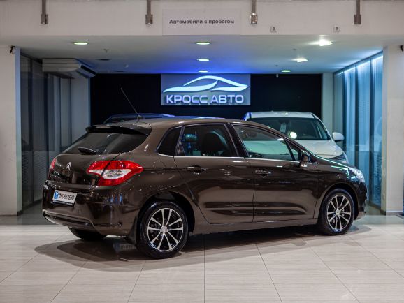 Citroen C4, АТ, 2011 фото 4