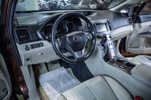 Toyota Venza, АТ, 2013 фото 9
