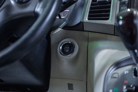 Toyota Venza, АТ, 2013 фото 14