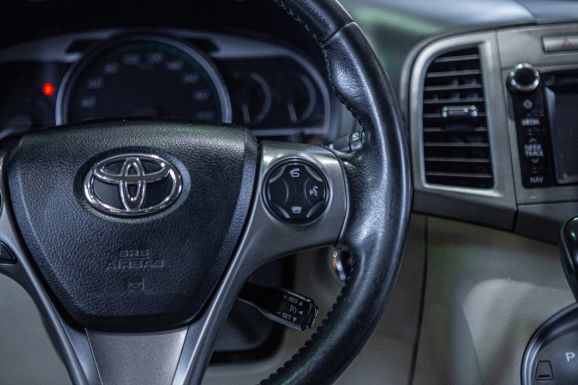 Toyota Venza, АТ, 2013 фото 16