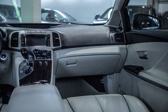 Toyota Venza, АТ, 2013 фото 17